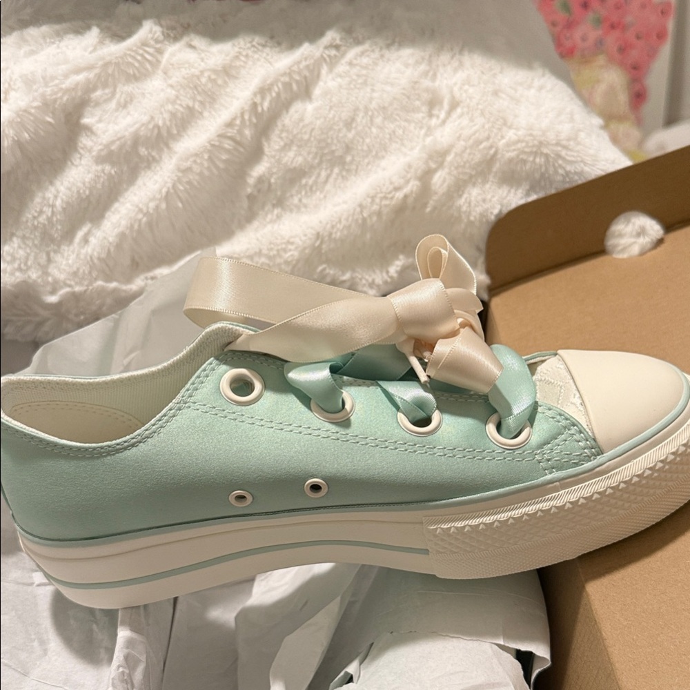 Converse Mint Green and Cream Sneakers